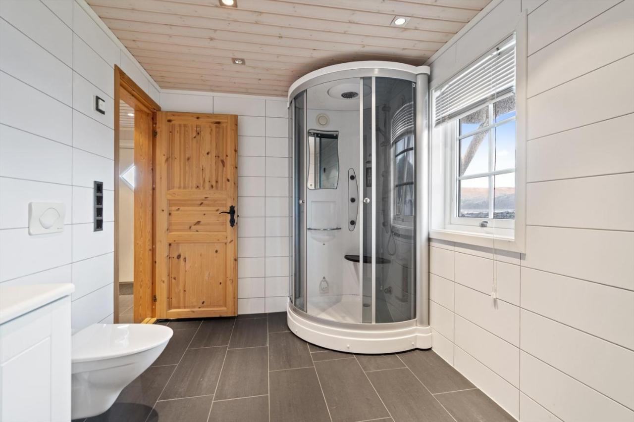 Idyllisk Sjohus Pa Naurstad Bodø Exterior foto