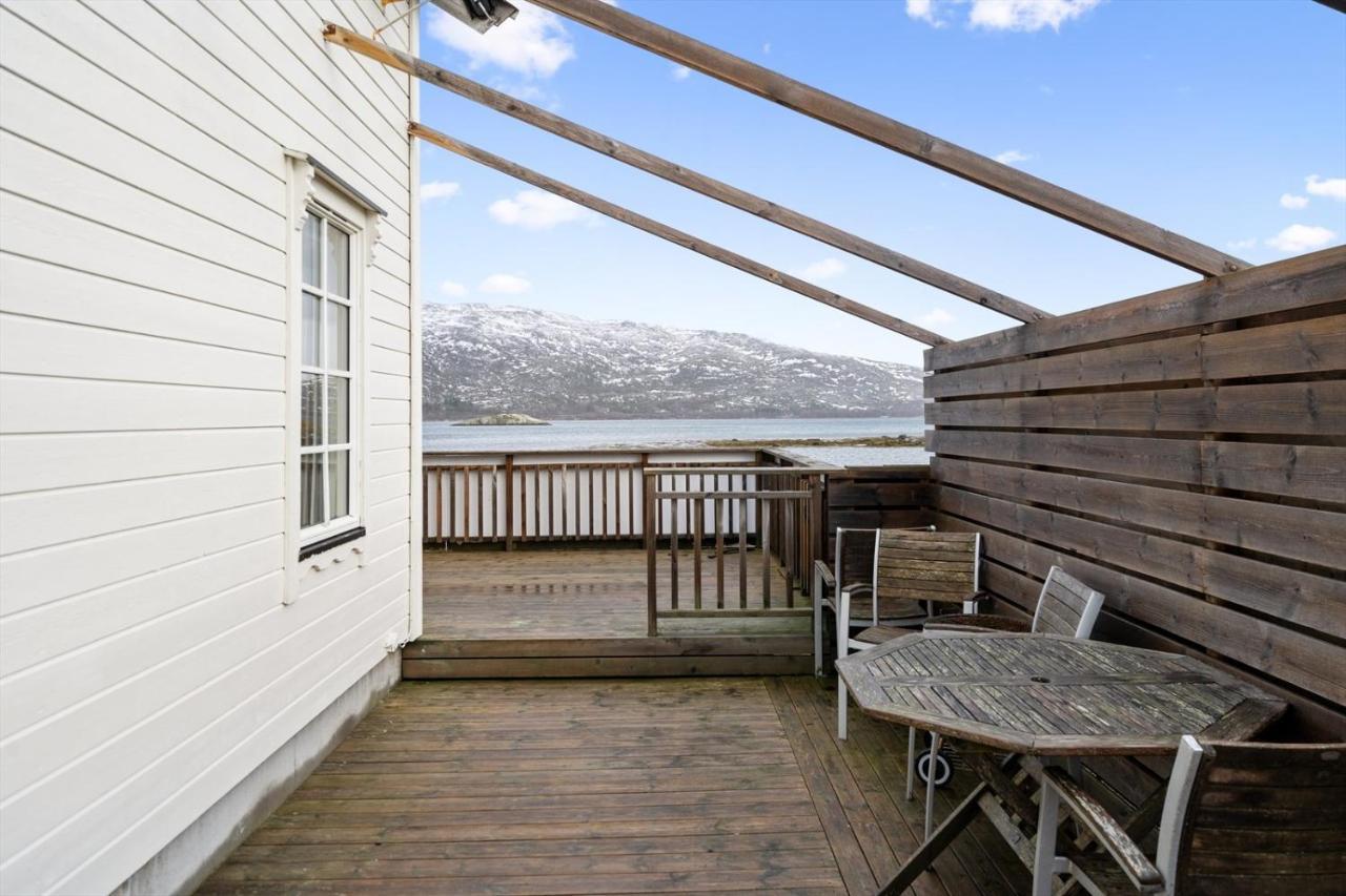 Idyllisk Sjohus Pa Naurstad Bodø Exterior foto